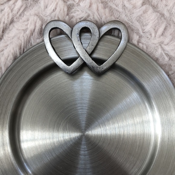Set of 8 round metal coasters with double heart accent detail - New- never used - Picture 6 of 12